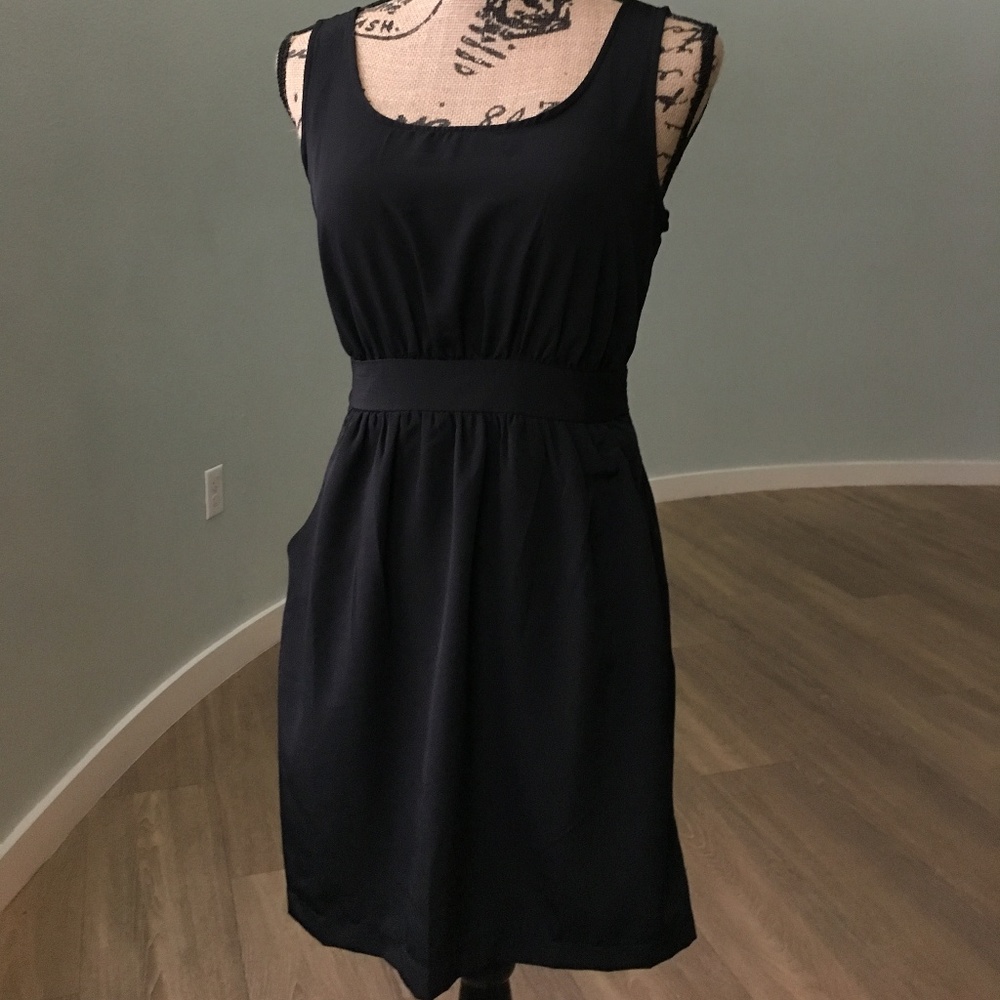 Simple, comfortable, easy to wear black dress